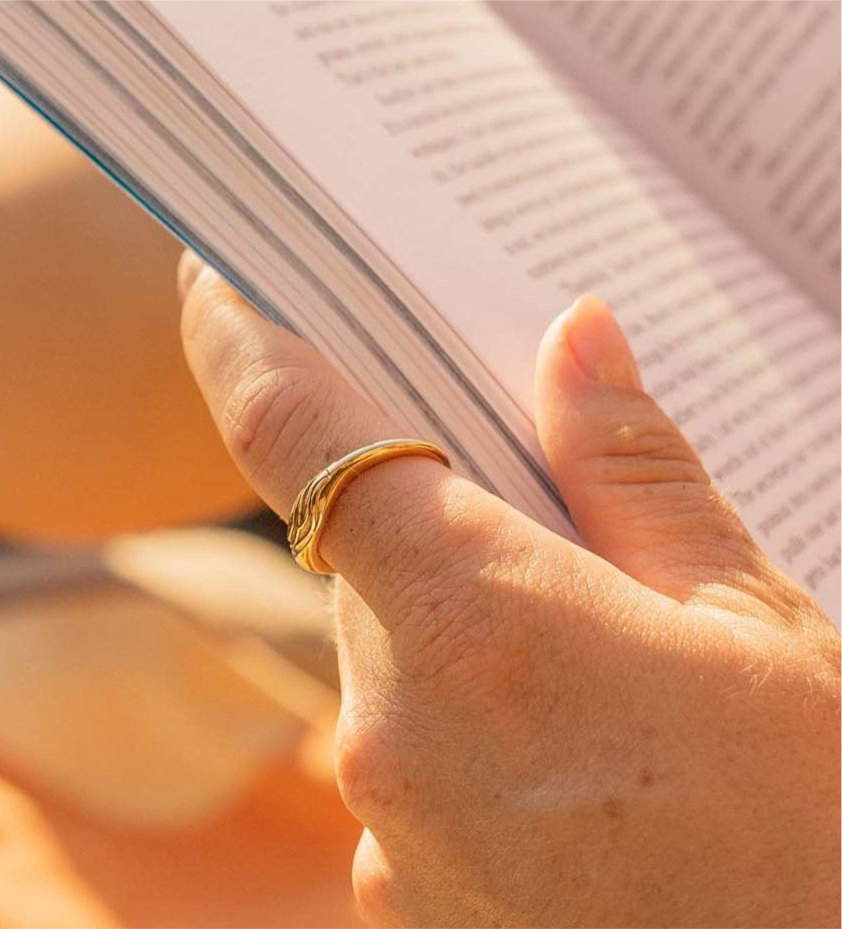 Chasing Waves Ring Gold