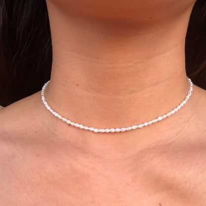 Dainty Pearl Choker