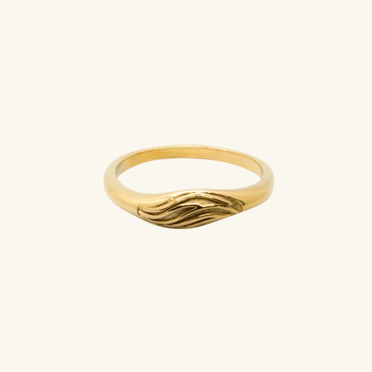 Chasing Waves Ring Gold