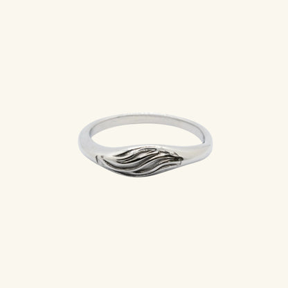 Chasing Waves Ring Silver
