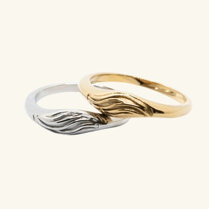 Chasing Waves Ring Silver